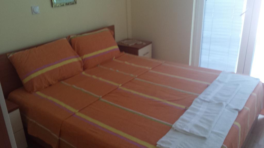Gjole Apartments Лагадин Стая снимка