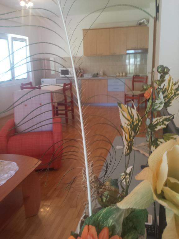 Gjole Apartments Лагадин Стая снимка