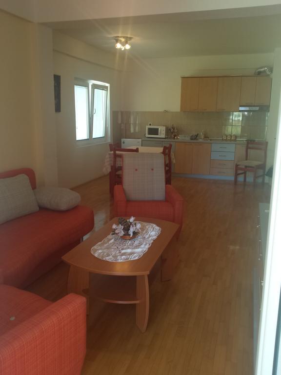 Gjole Apartments Лагадин Стая снимка