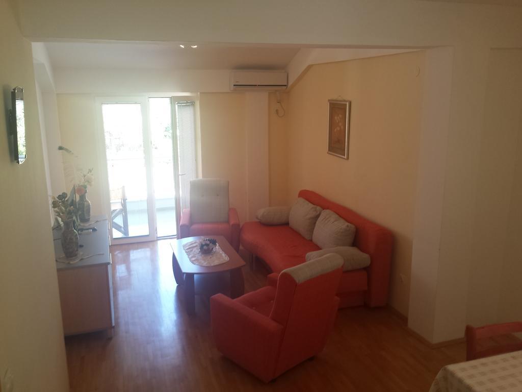 Gjole Apartments Лагадин Стая снимка