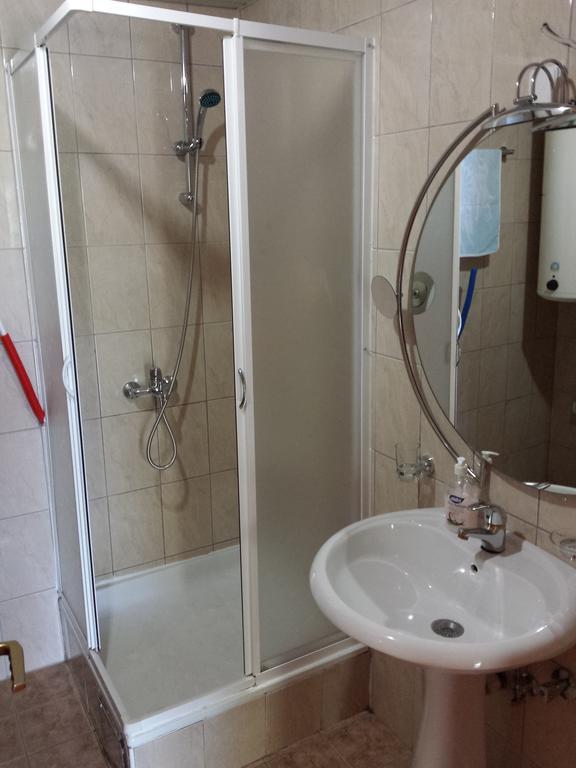 Gjole Apartments Лагадин Стая снимка